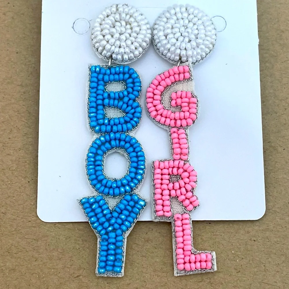 💙💕LAST ONE!! Boy Girl Beaded Earrings Gender Reveal Parties Baby Shower - Picture 1 of 1